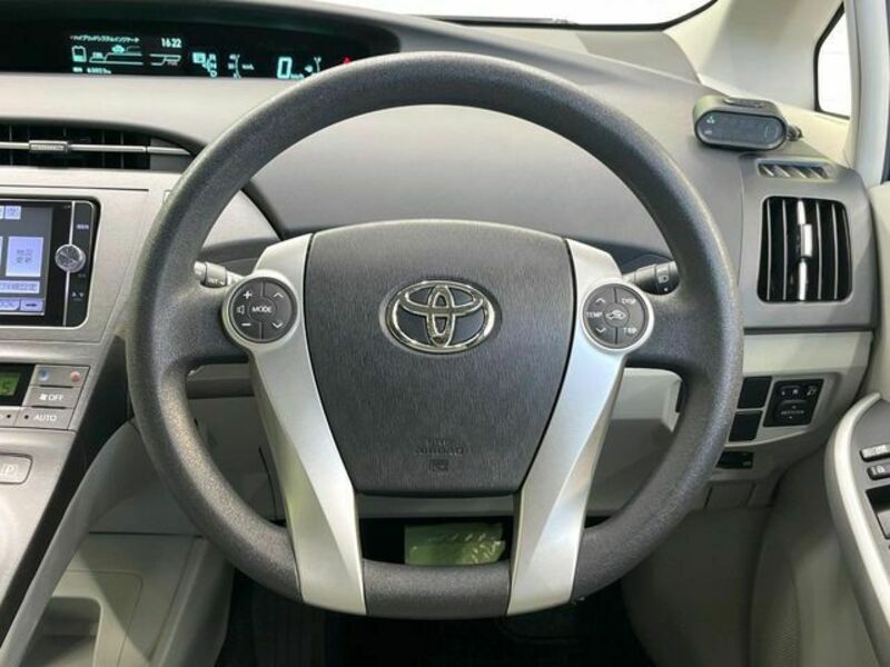 PRIUS-10
