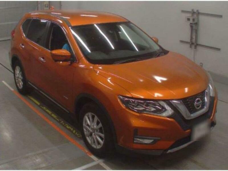 X-TRAIL