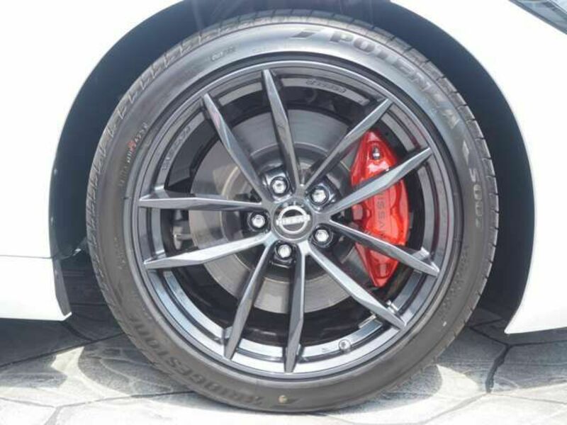 FAIRLADY Z-9