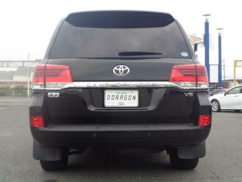 LAND CRUISER
