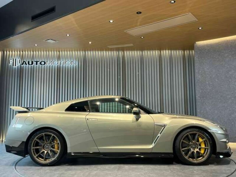 GT-R