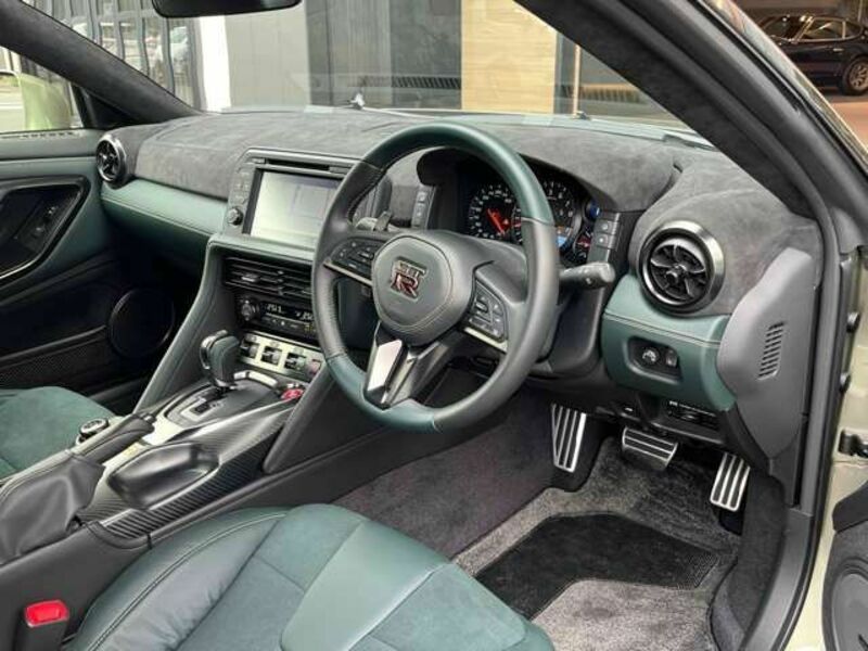 GT-R