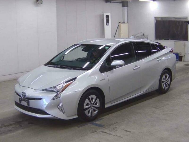 PRIUS-4