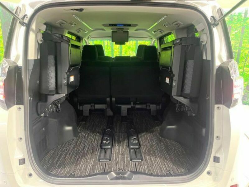 VELLFIRE-10