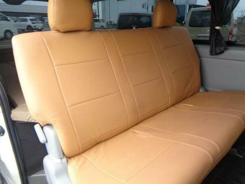 HIACE VAN-14