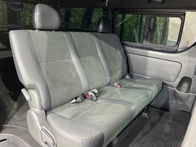 HIACE VAN-9