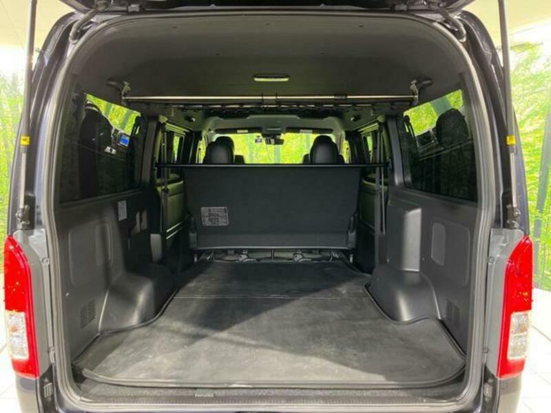 HIACE VAN-10