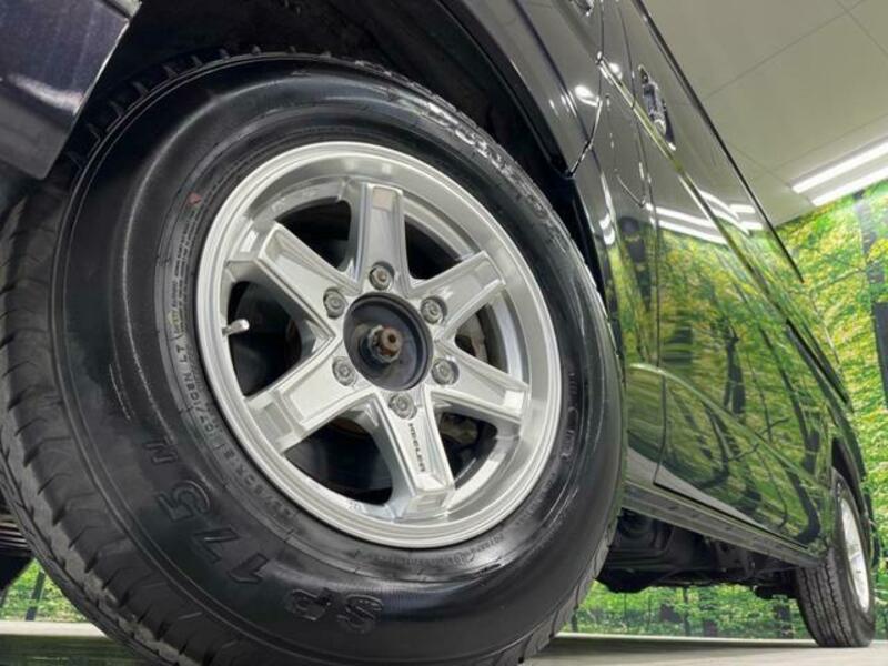 HIACE VAN-13