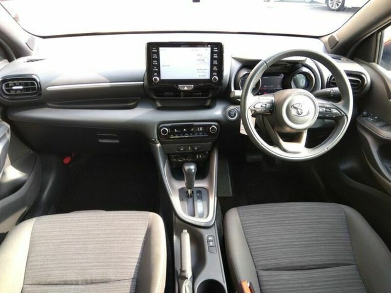 YARIS-4