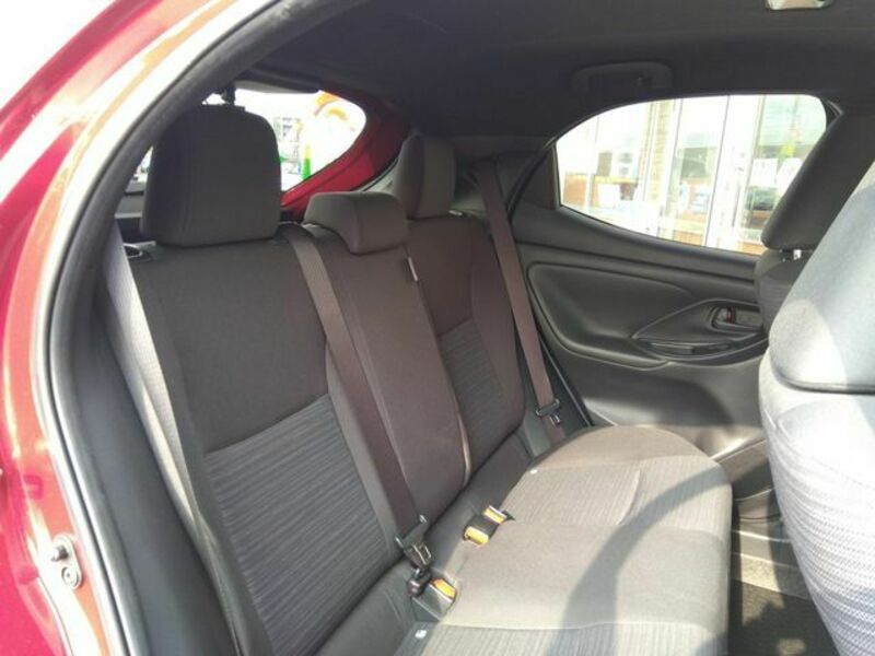 YARIS-7