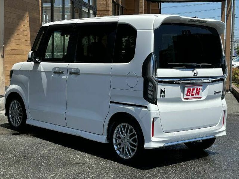 N BOX CUSTOM-8