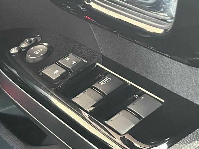 N BOX CUSTOM-10