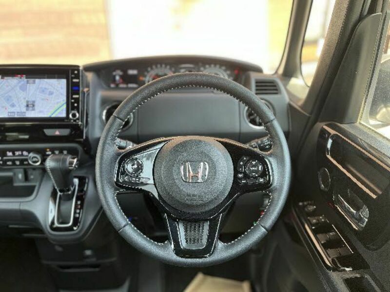 N BOX CUSTOM-13