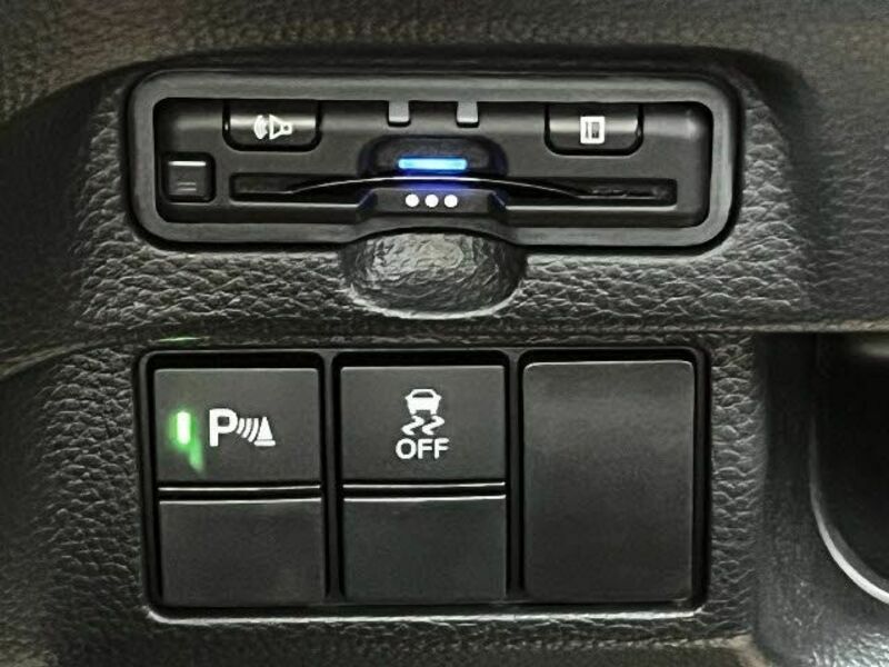 N BOX CUSTOM-17
