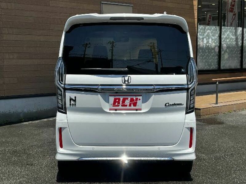 N BOX CUSTOM-22