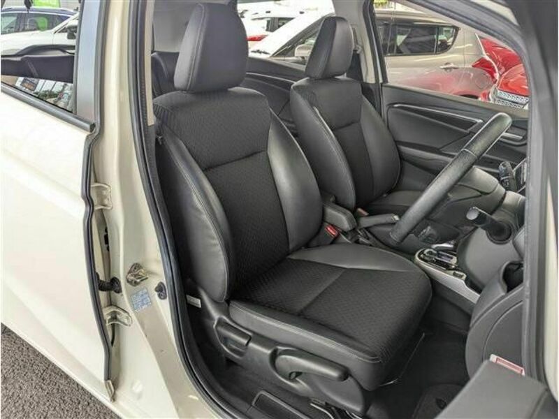 FIT HYBRID-5