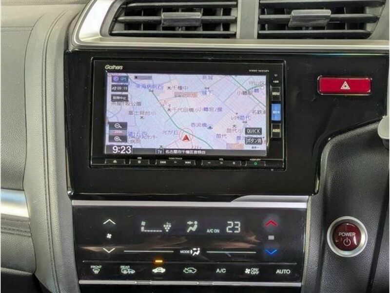 FIT HYBRID-11