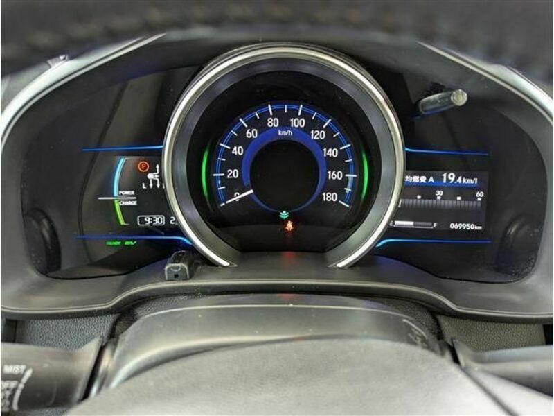 FIT HYBRID-13