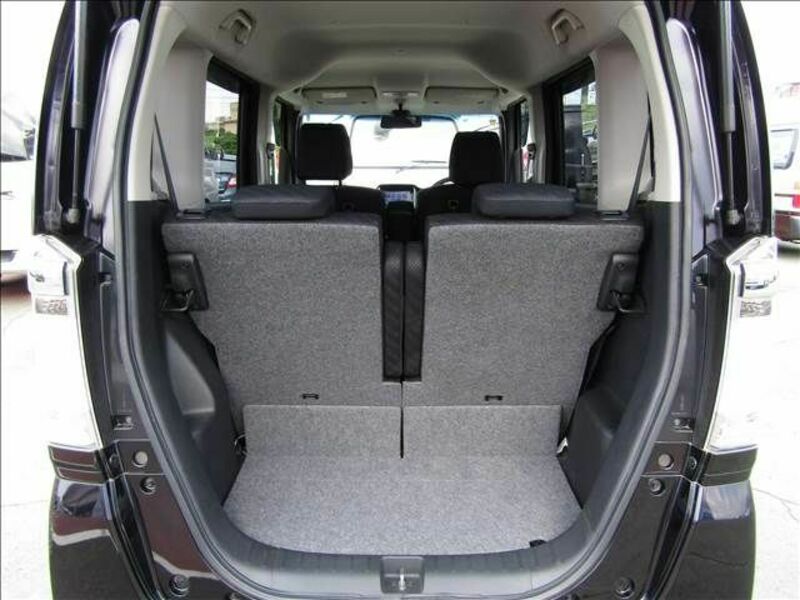 N BOX CUSTOM-17