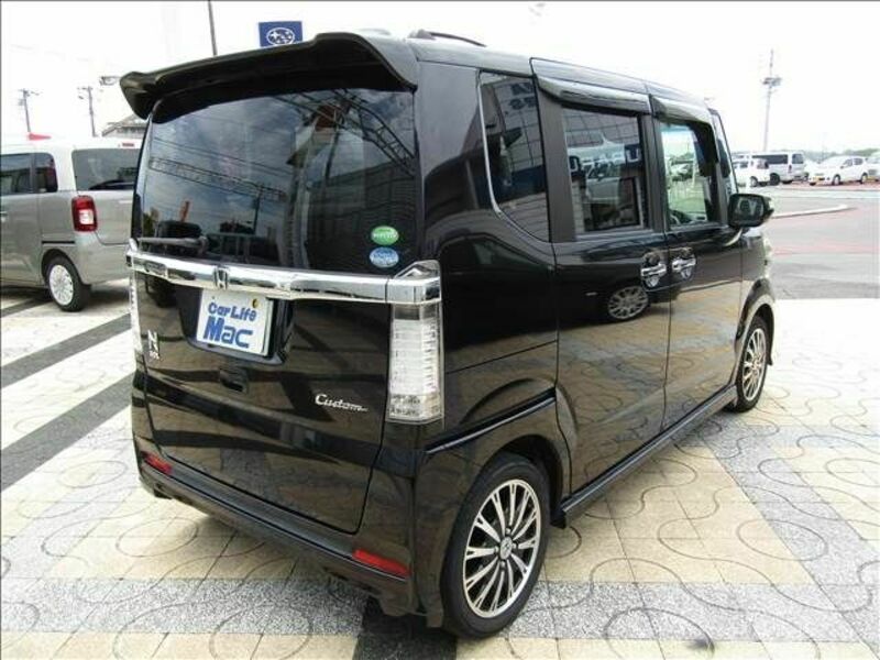 N BOX CUSTOM-27