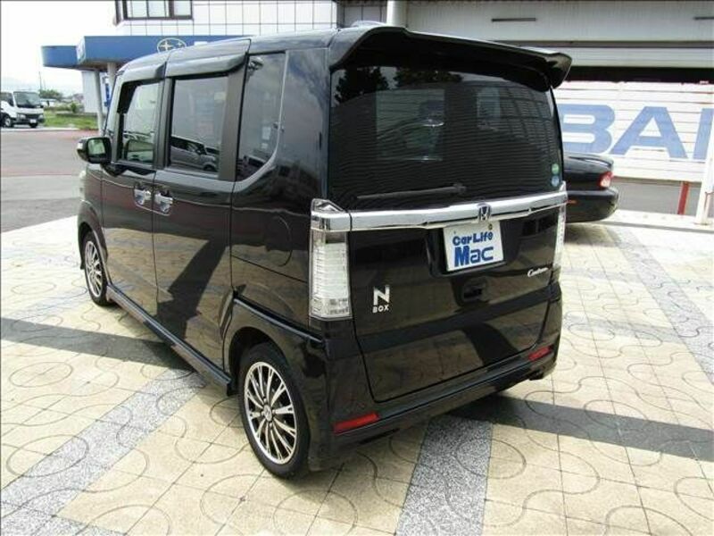 N BOX CUSTOM-28