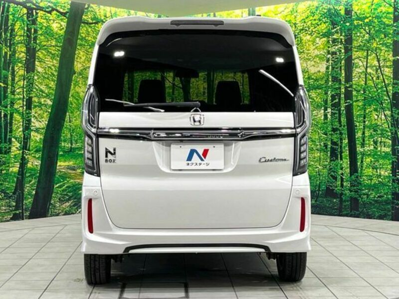 N BOX
