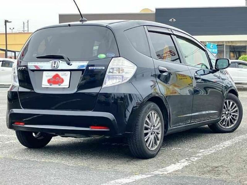 FIT HYBRID-2