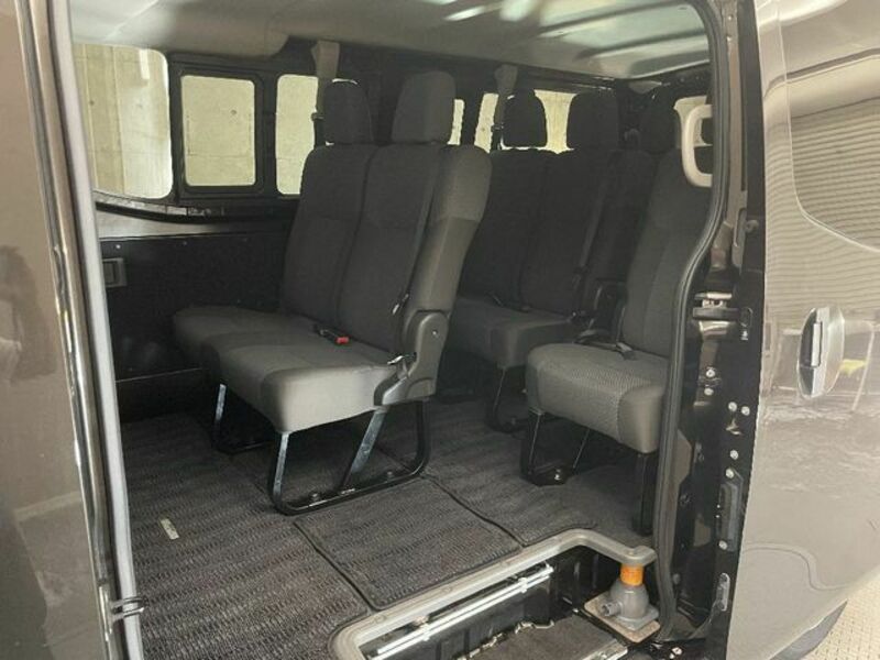 NV350 CARAVAN WAGON