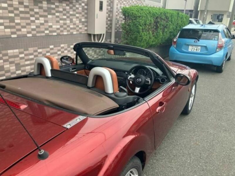 ROADSTER