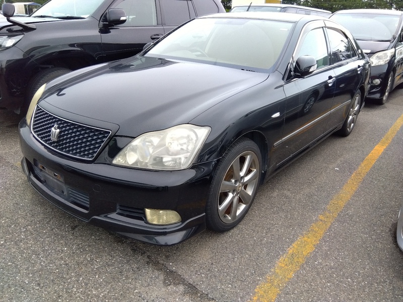 TOYOTA CROWN