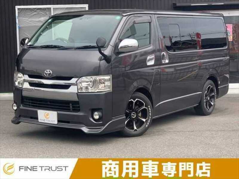 TOYOTA HIACE VAN
