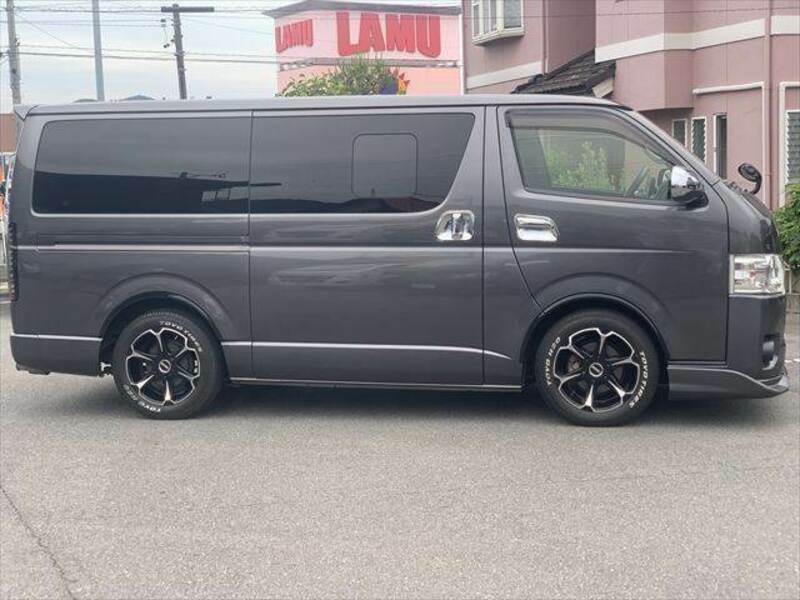 HIACE VAN