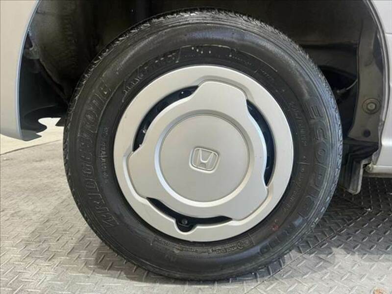 N-VAN
