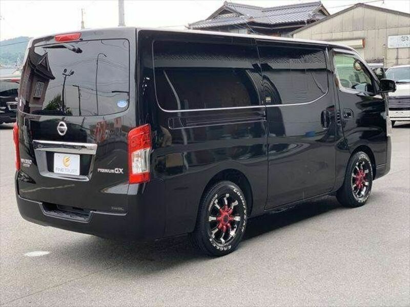 NV350 CARAVAN