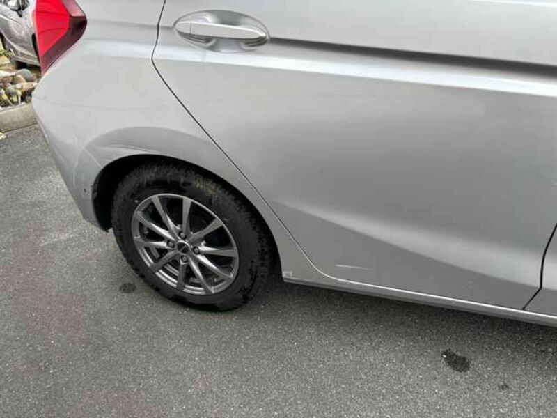 FIT HYBRID-4