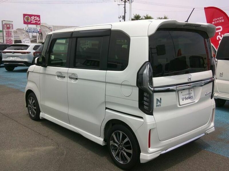 N BOX CUSTOM