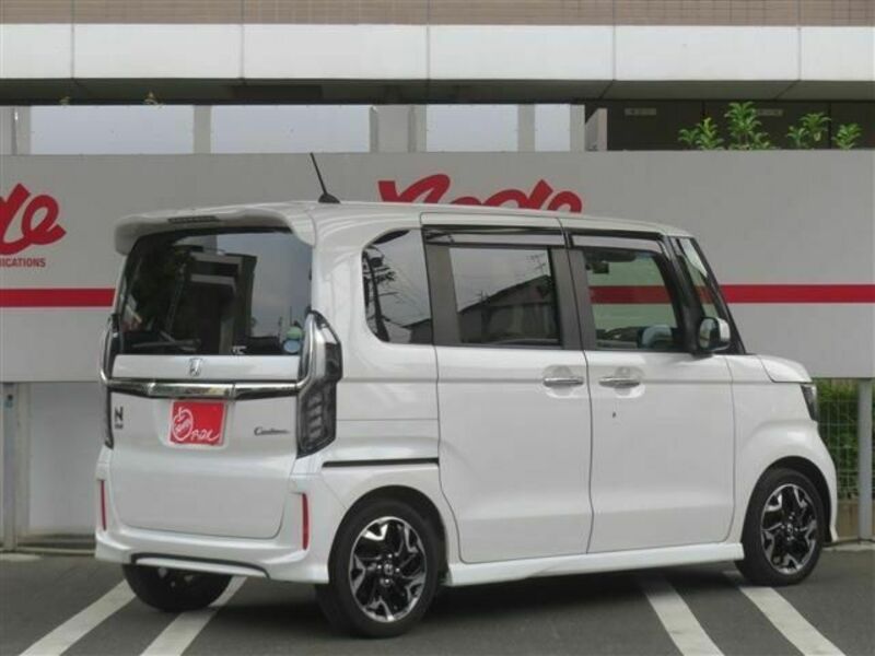 N BOX CUSTOM