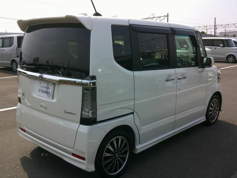 N BOX CUSTOM
