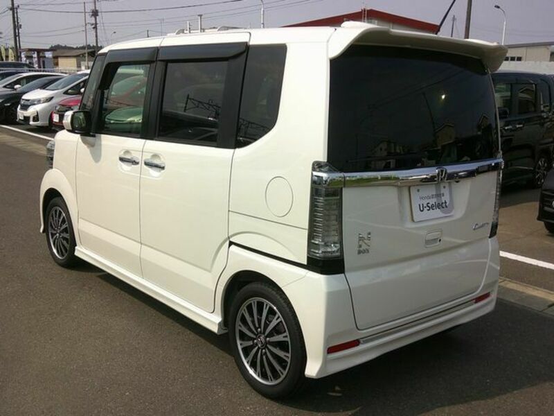 N BOX CUSTOM