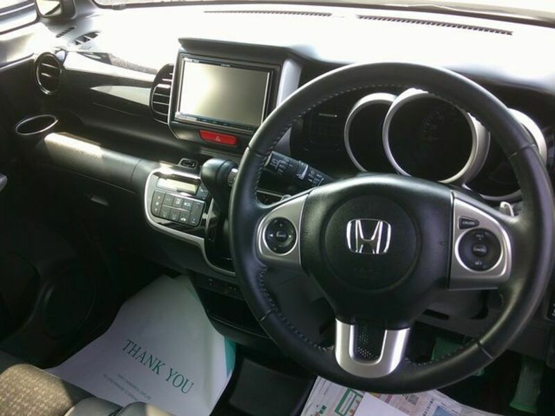 N BOX CUSTOM