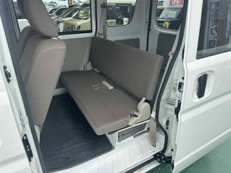 CLIPPER VAN