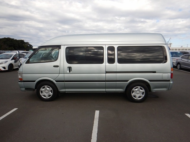 HIACE VAN