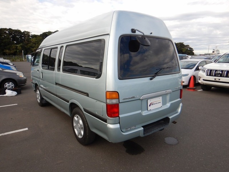 HIACE VAN
