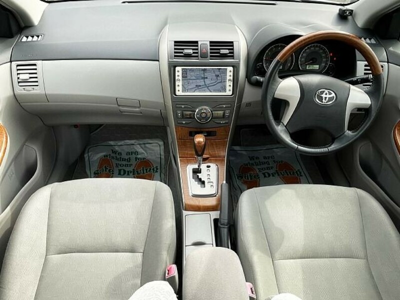 COROLLA AXIO