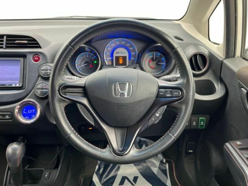 FIT HYBRID