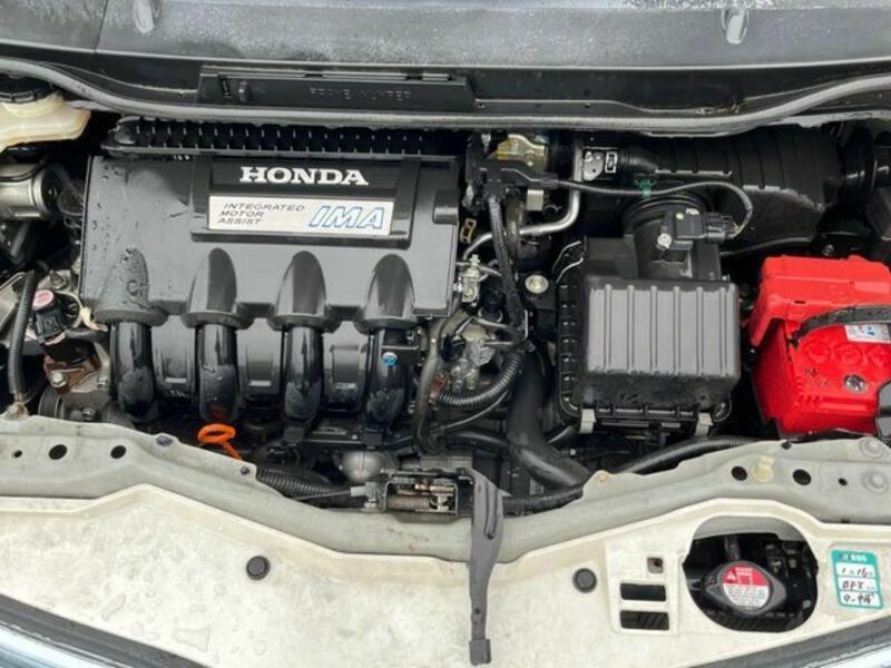 FIT HYBRID