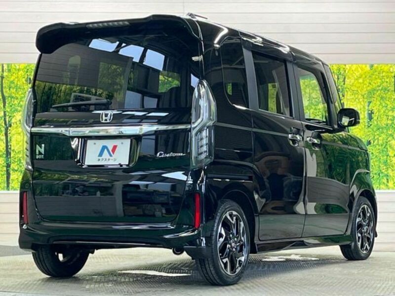 N BOX CUSTOM