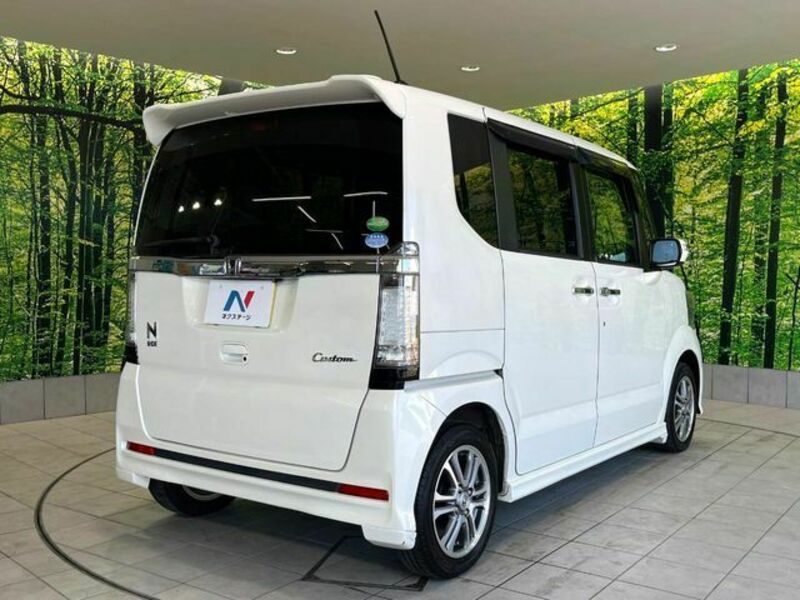 N BOX CUSTOM