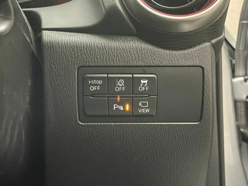 MAZDA2