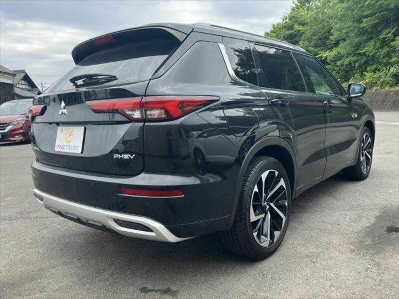 OUTLANDER PHEV
